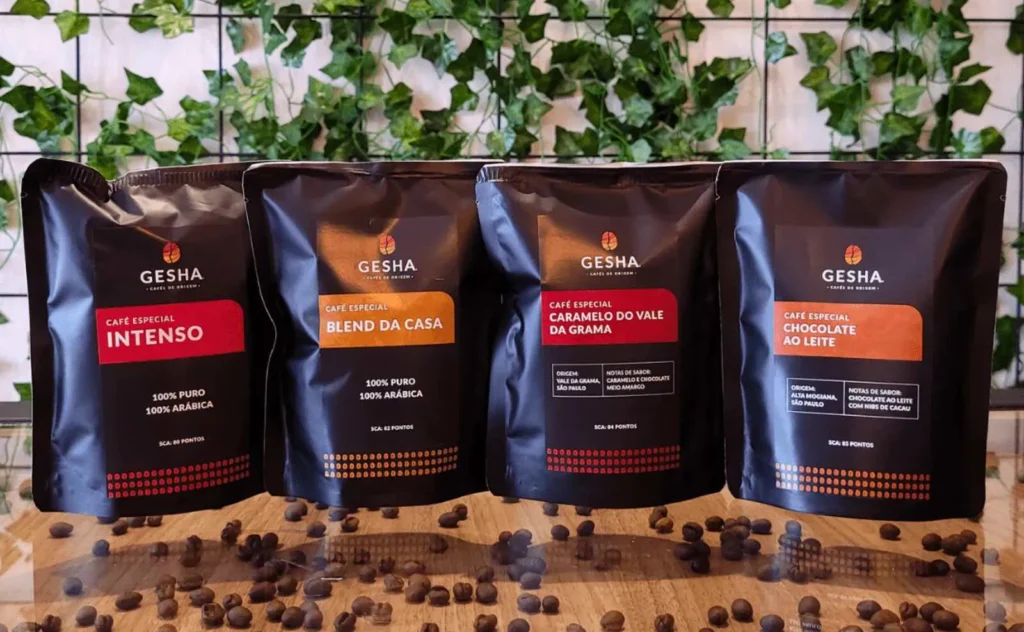 combo_iniciante_intenso_75g_blend_75g_caramelo_75g_chocolate_75g_125_1_1772a601550228d789165d30241c8749-e1712709351644-1024x632 Café Gourmet: Tudo o que você precisa saber sobre essa categoria